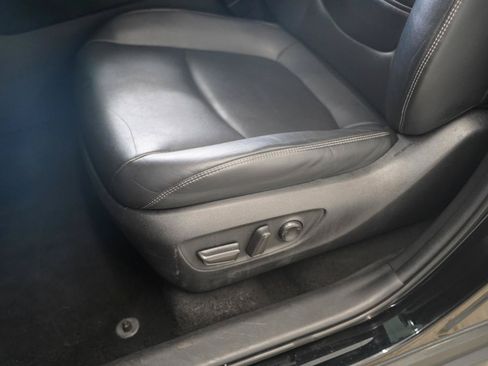 Used 2021 Toyota RAV4 XLE Premium AWD/4WD image 26