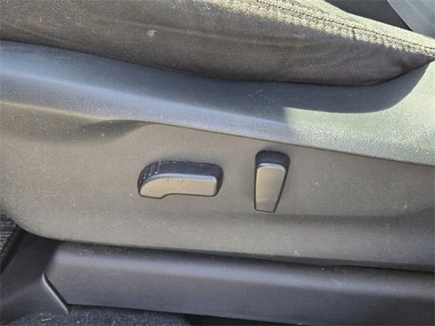 Used 2021 Subaru Ascent Premium w/ Convenience Package image 21