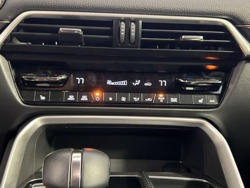 Certified 2025 MAZDA CX-70 3.3 Turbo w/ Premium Package image 16