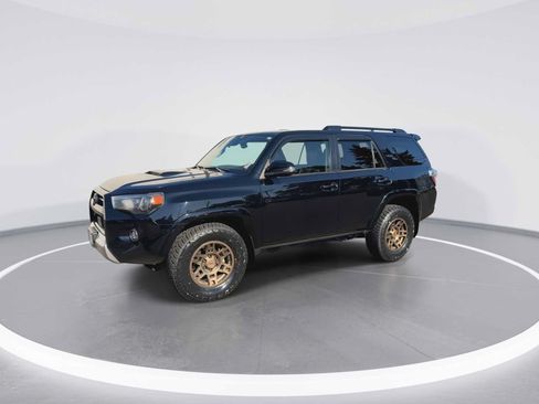 Certified 2023 Toyota 4Runner TRD Off-Road Premium w/ Revi AWD/4WD image 4