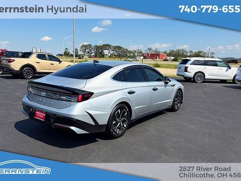 Used 2024 Hyundai Sonata SEL AWD/4WD image 14