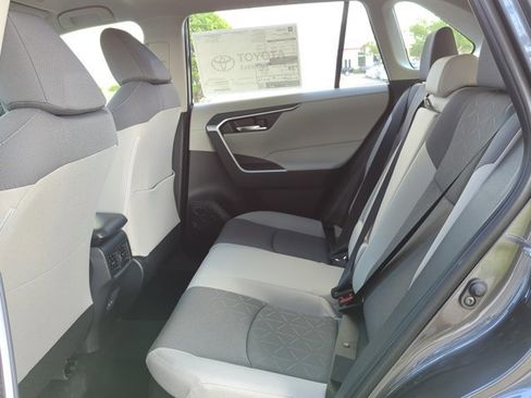 Certified 2025 Toyota RAV4 XLE image 25