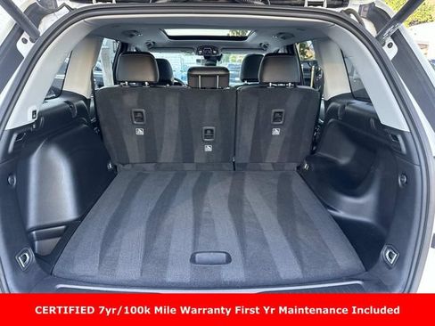 Used 2024 Jeep Grand Cherokee Limited w/ Luxury Tech Group II AWD/4WD image 15