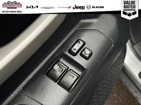 Used 2008 Toyota FJ Cruiser 4WD image 16