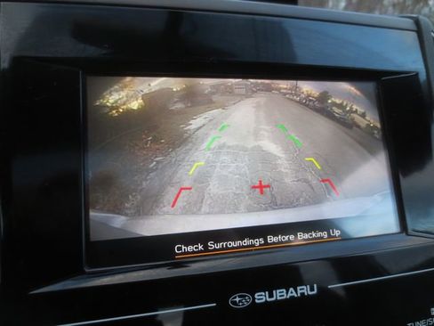 Used 2018 Subaru Impreza 2.0i Premium image 10