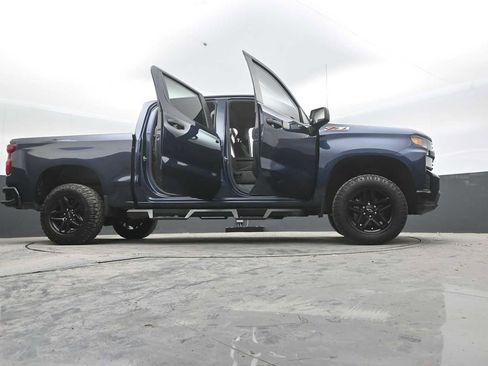 Used 2021 Chevrolet Silverado 1500 Custom Trail Boss AWD/4WD image 56