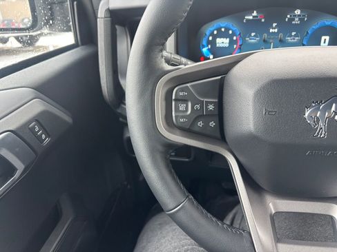 New 2025 Ford Bronco Badlands image 9