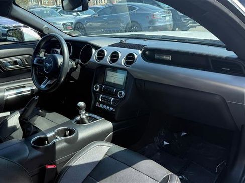 Used 2018 Ford Mustang GT Premium image 9