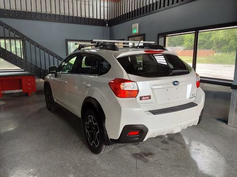 Used 2014 Subaru Crosstrek 2.0i Premium w/ Moonroof Package AWD/4WD image 11