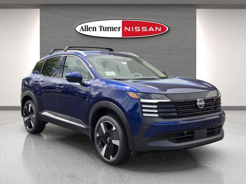 New 2025 Nissan Kicks SR image 2