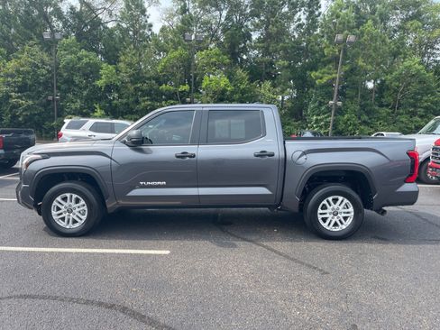 Used 2025 Toyota Tundra SR5 AWD/4WD image 13
