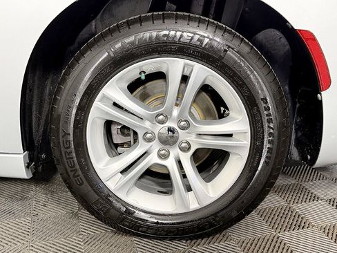 Used 2019 Dodge Charger SXT w/ Leather Interior Group image 51