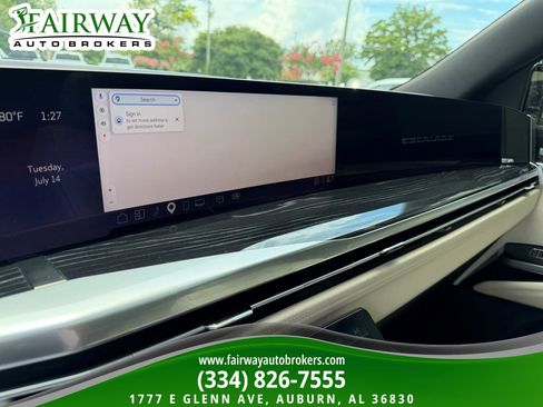 Used 2025 Cadillac Escalade Sport w/ Touring Package AWD/4WD image 17