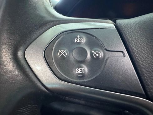 Used 2018 Chevrolet Silverado 1500 LT w/ LT Eassist Package image 21