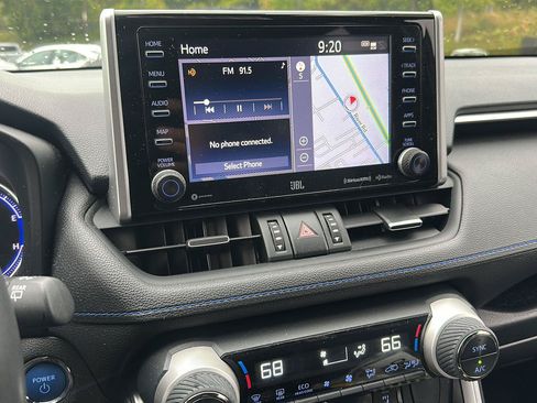 Used 2020 Toyota RAV4 XSE AWD/4WD image 12