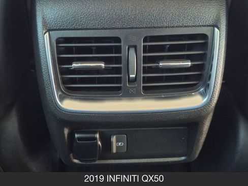 Used 2019 INFINITI QX50 Luxe w/ Navigation Package AWD/4WD image 17