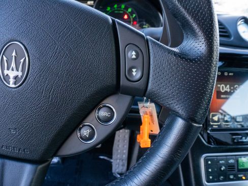 Used 2013 Maserati GranTurismo Sport image 20