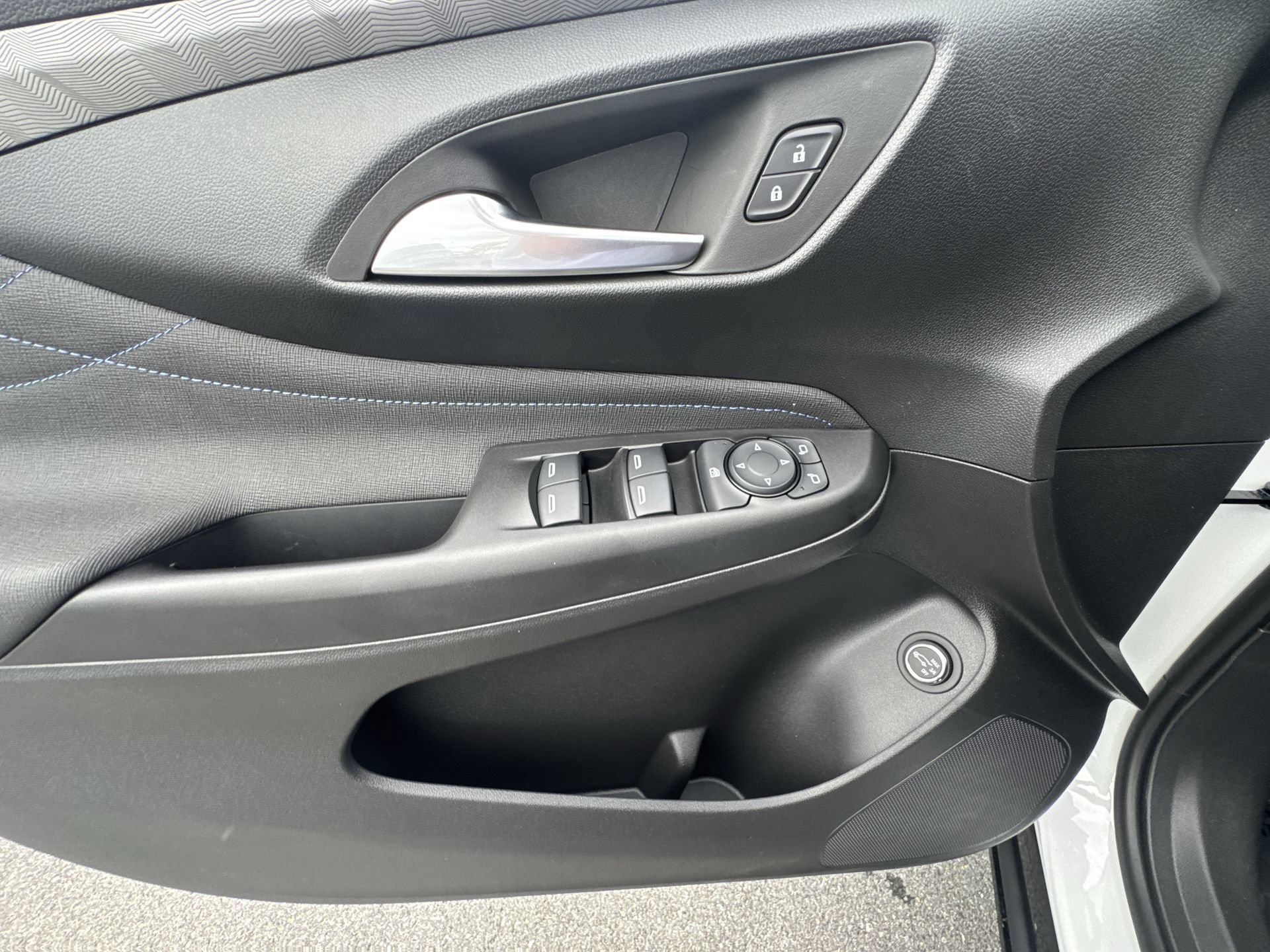 New 2026 Buick Envista Sport Touring w/ Convenience I Package FWD image 15