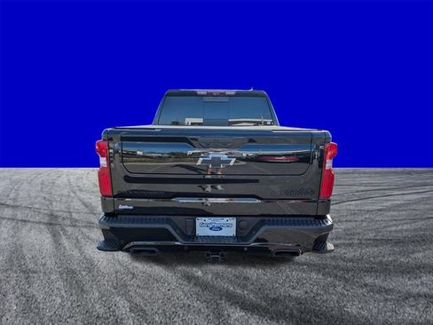 Used 2024 Chevrolet Silverado 1500 High Country w/ Midnight Edition AWD/4WD image 5