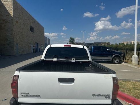 Used 2012 Toyota Tacoma PreRunner RWD image 5