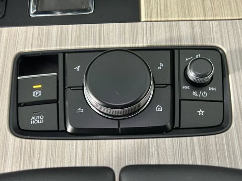 Used 2024 MAZDA CX-90 Plug-In Hybrid w/ Preferred AWD/4WD image 25