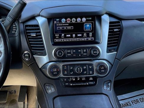 Used 2019 Chevrolet Suburban Premier AWD/4WD image 6