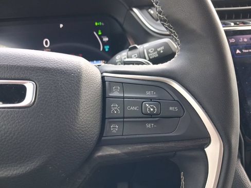 Used 2024 Jeep Grand Cherokee Limited 4xe AWD/4WD image 31