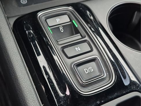 Used 2025 Honda Pilot TrailSport image 15