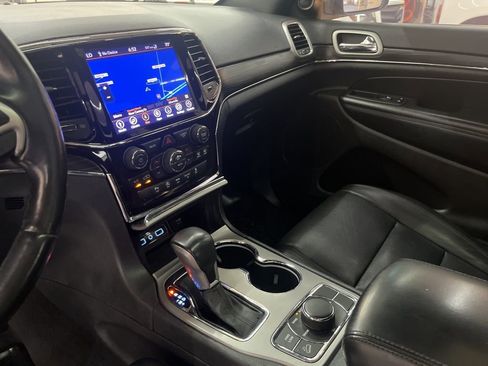 Used 2020 Jeep Grand Cherokee Limited w/ Luxury Group II AWD/4WD image 36