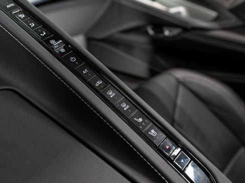 Used 2024 Chevrolet Corvette Z06 RWD image 30