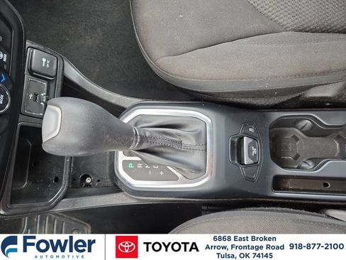 Used 2020 Jeep Renegade Altitude FWD image 23