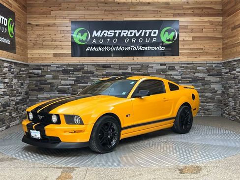 Used 2008 Ford Mustang GT Premium RWD image 5