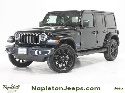 Used 2025 Jeep Wrangler Unlimited Sahara image 1