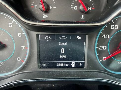 Used 2018 Chevrolet Cruze LS FWD image 8