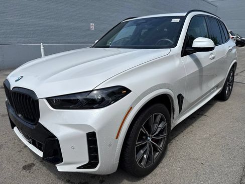 Used 2024 BMW X5 xDrive40i w/ Executive Package AWD/4WD image 1
