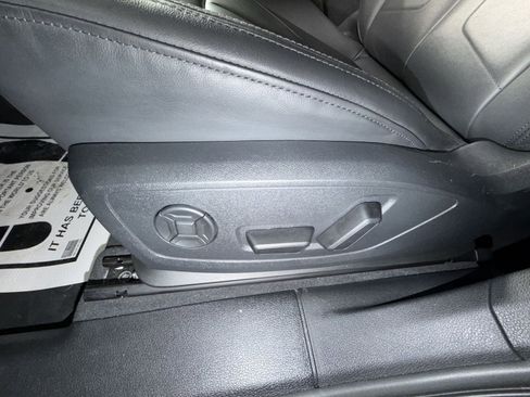 Used 2024 Audi Q3 2.0T Premium Plus w/ Premium Plus Package image 14