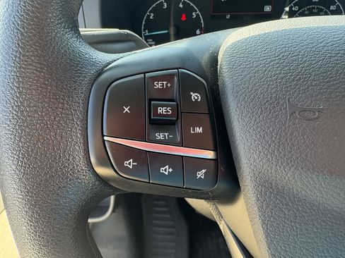 Used 2023 Ford Transit 350 XLT RWD image 9