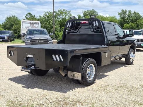 Used 2024 RAM 3500 Tradesman w/ Chrome Appearance Group AWD/4WD image 7