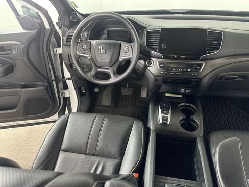 Used 2023 Honda Passport TrailSport image 17