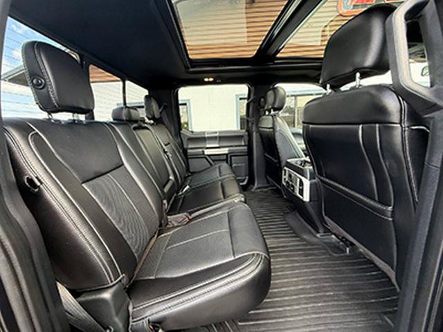 Used 2019 Ford F150 Lariat w/ Equipment Group 502A Luxury AWD/4WD image 19