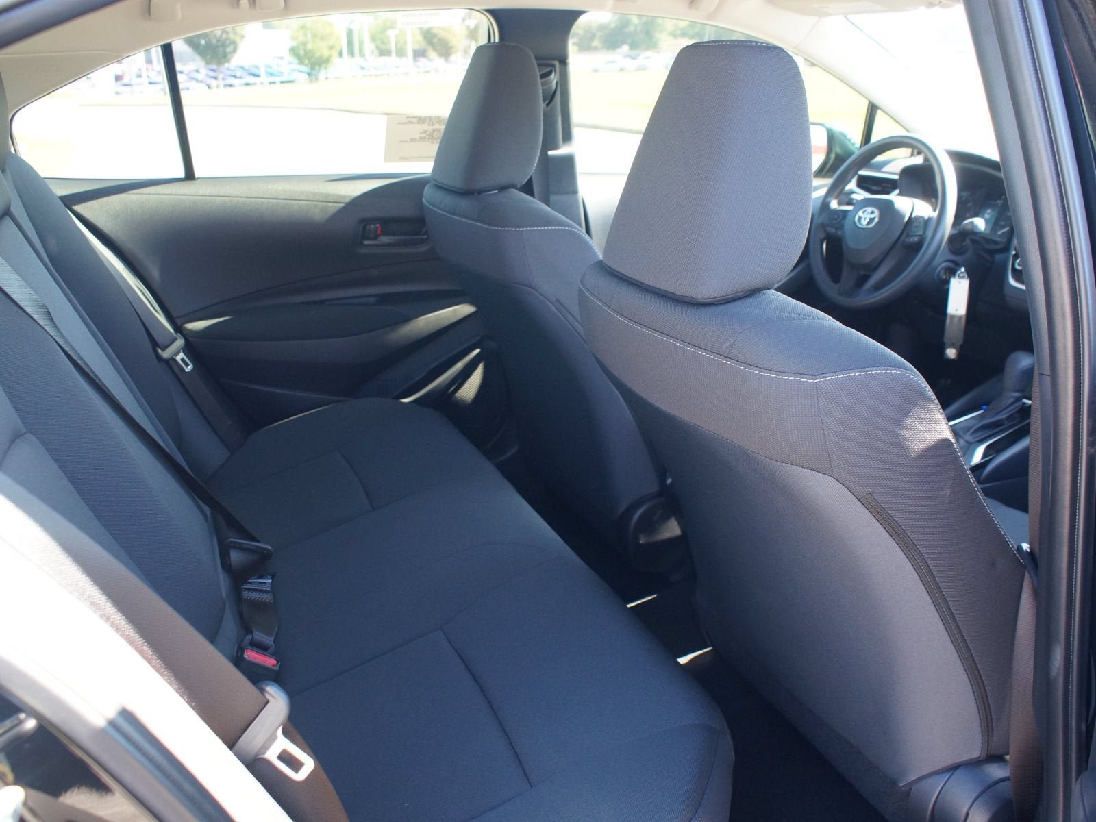 Used 2025 Toyota Corolla LE FWD image 20