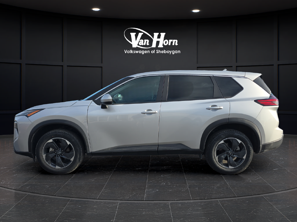 Used 2024 Nissan Rogue SV AWD/4WD image 4
