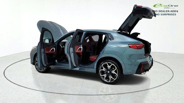 Used 2026 BMW X2 M35i AWD/4WD image 16