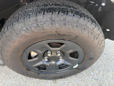 Used 2025 Jeep Wrangler Sport AWD/4WD image 12
