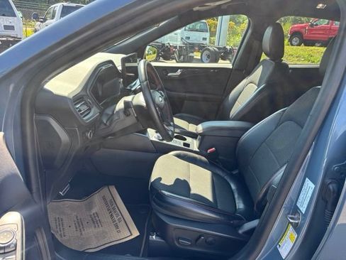 Used 2023 Ford Escape ST-Line w/ Tech Pack #1 AWD/4WD image 13