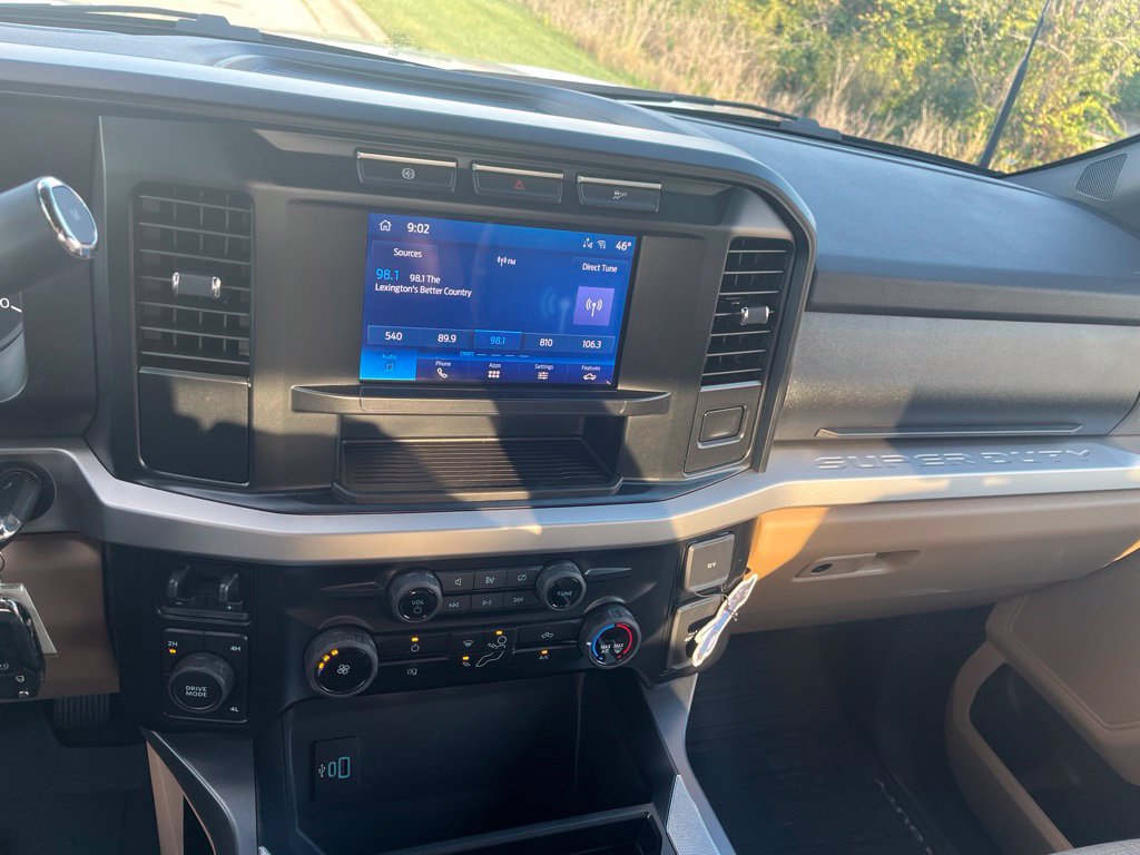 Used 2024 Ford F350 XLT AWD/4WD image 8