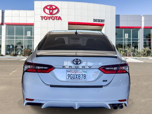 Used 2023 Toyota Camry SE FWD image 5