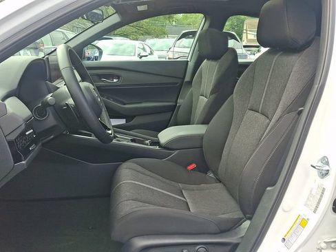 Used 2025 Honda Accord Sport image 14