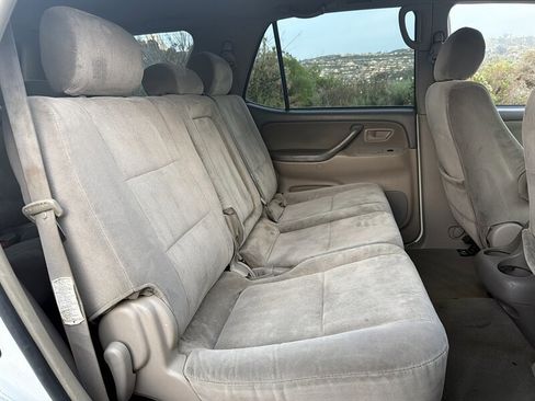 Used 2007 Toyota Sequoia SR5 image 16