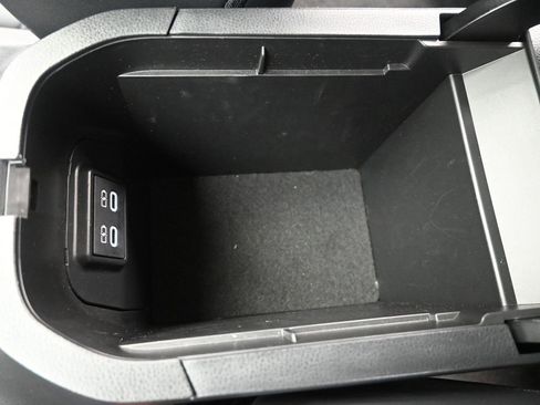 Used 2024 Toyota RAV4 Adventure image 35